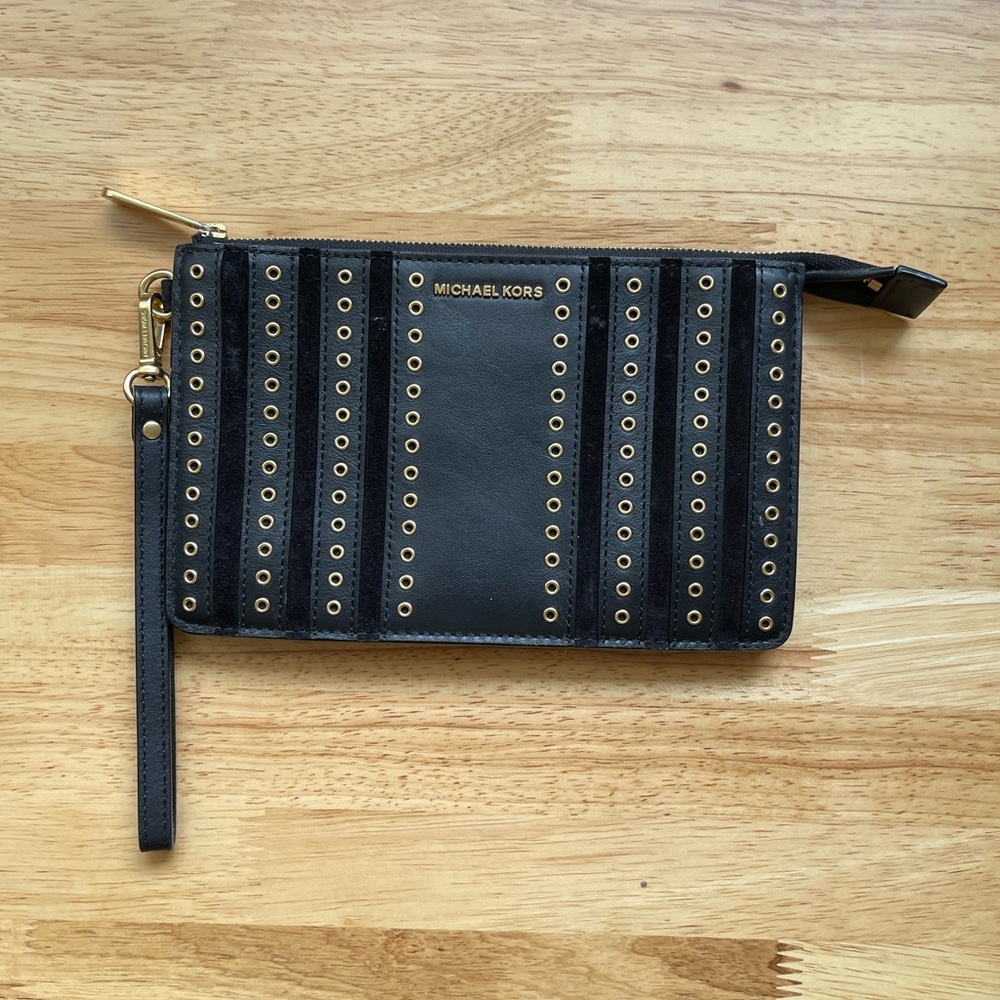 Micheal Kors wristlet